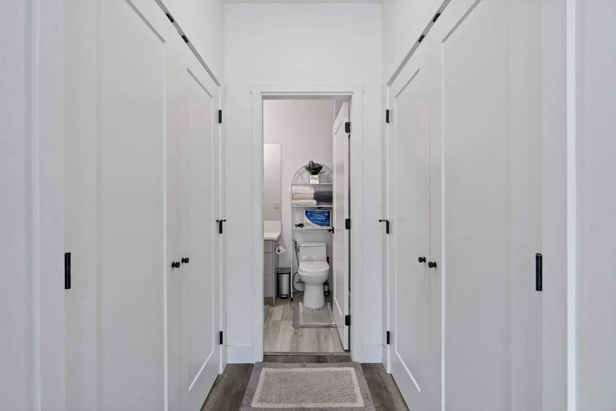 PH14 12320 222 Street