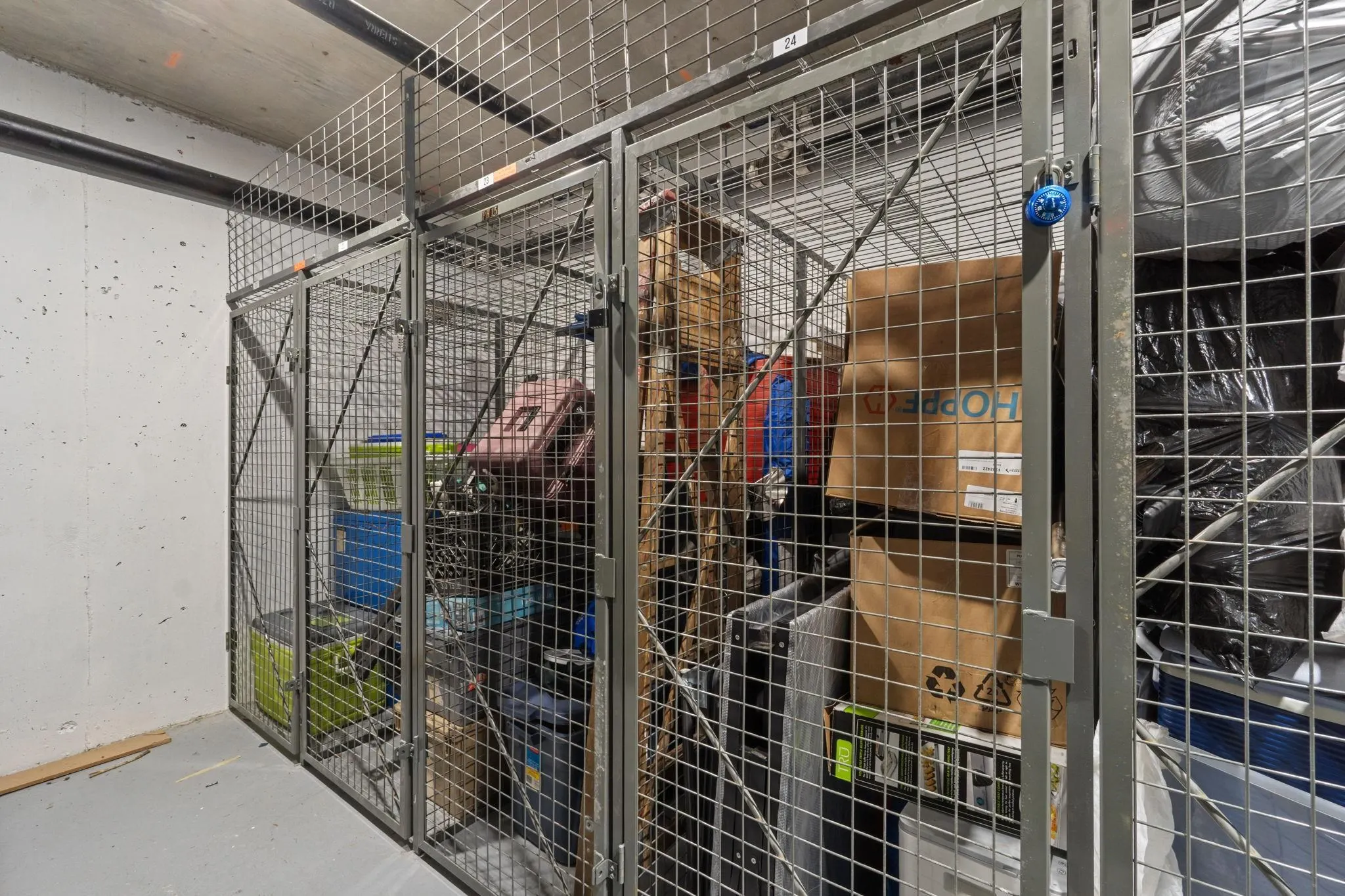 PH14 12320 222 Street