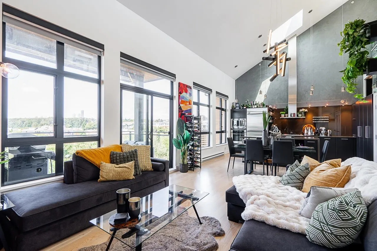 416 220 Salter Street