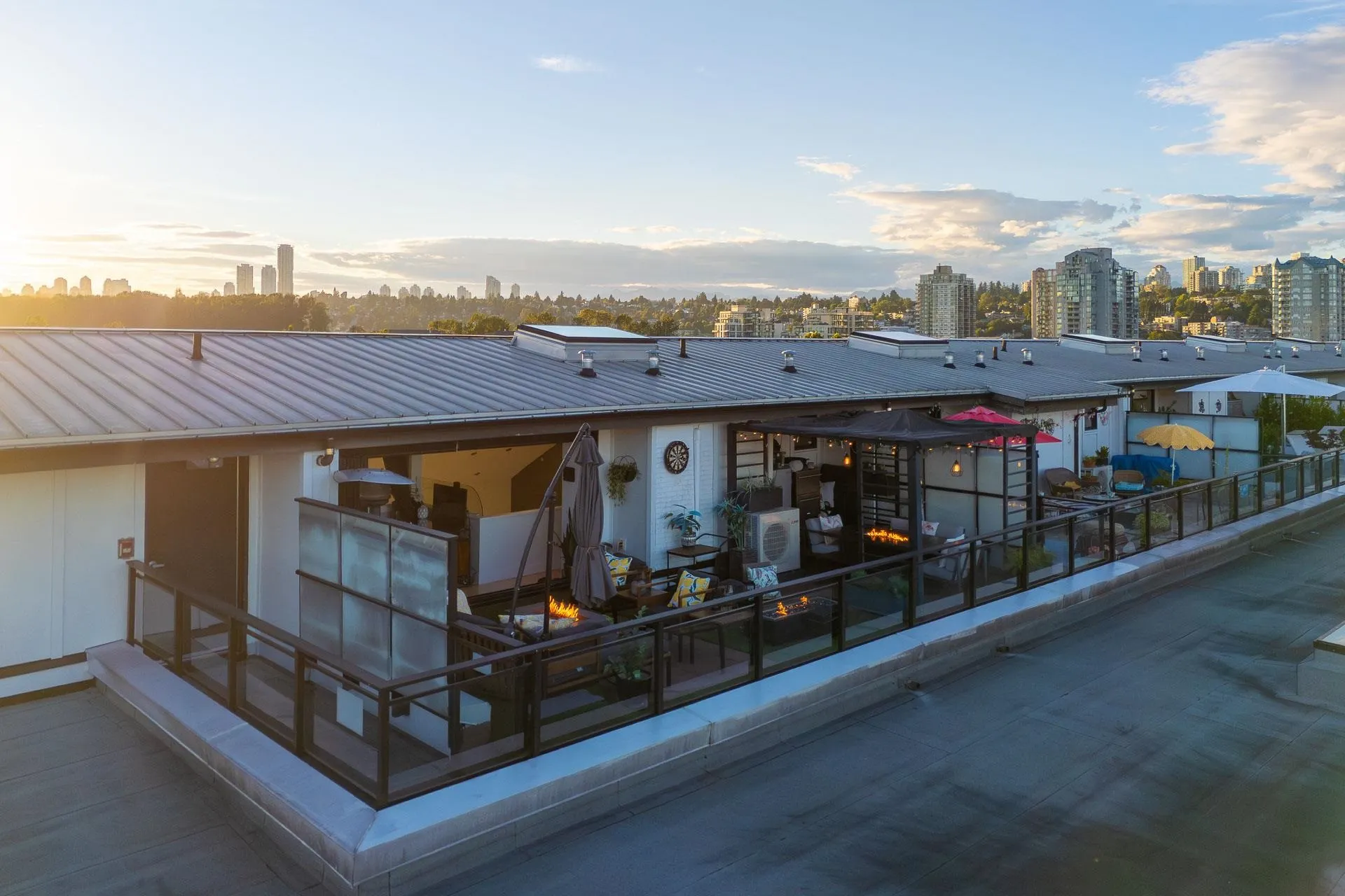 416 220 Salter Street