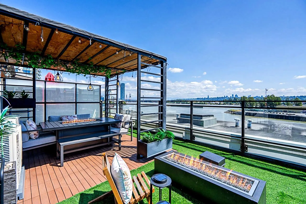 416 220 Salter Street