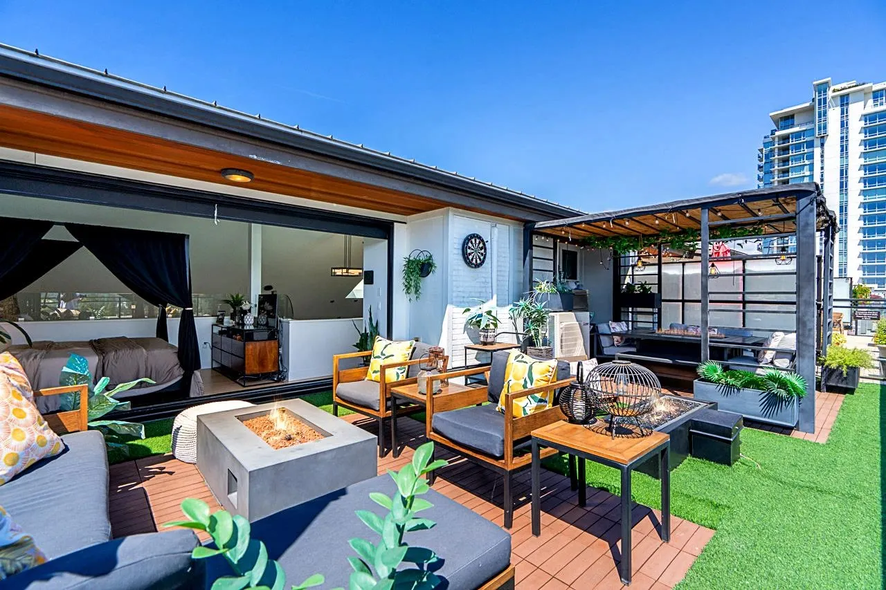 416 220 Salter Street