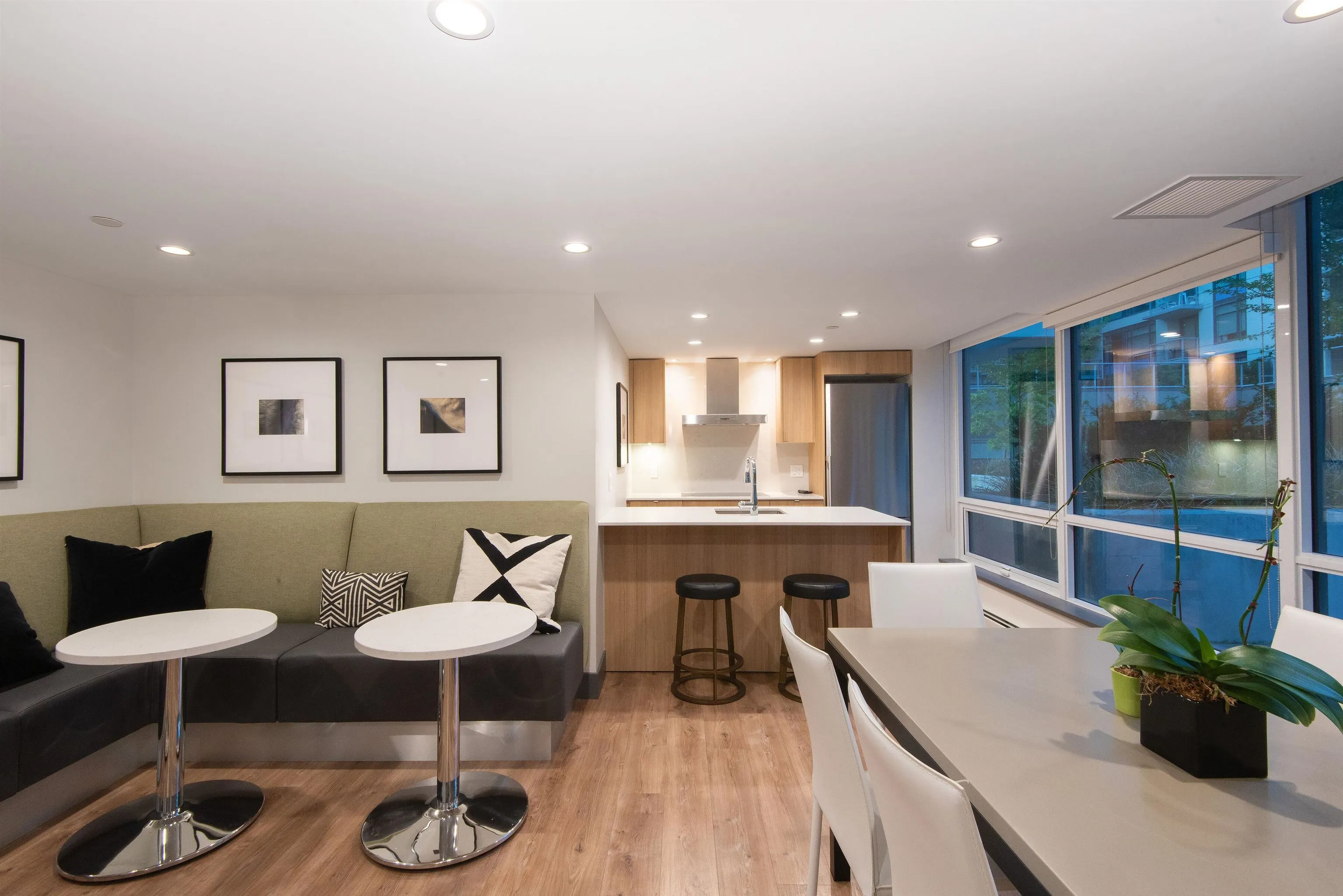 208 1788 Columbia Street