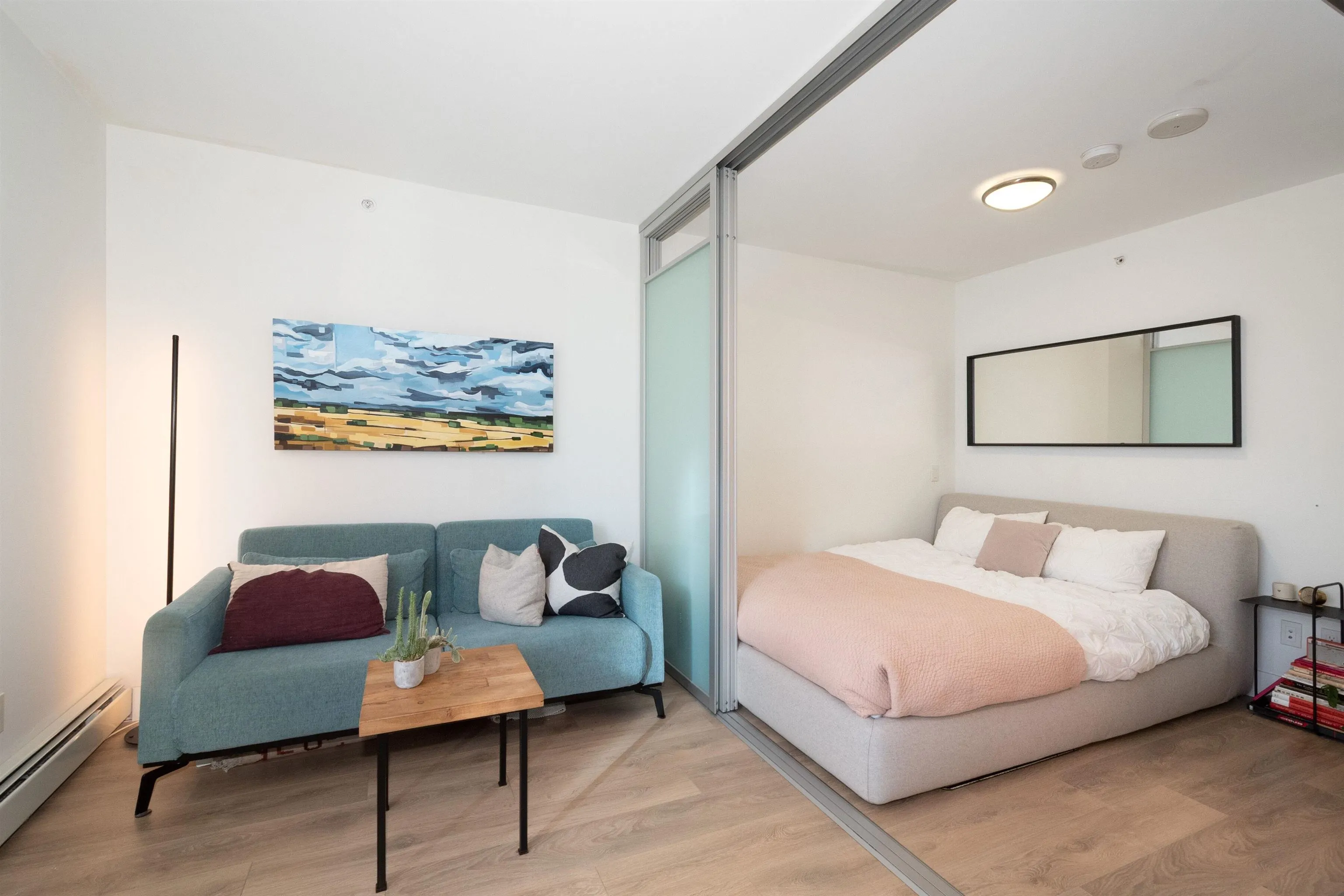 208 1788 Columbia Street