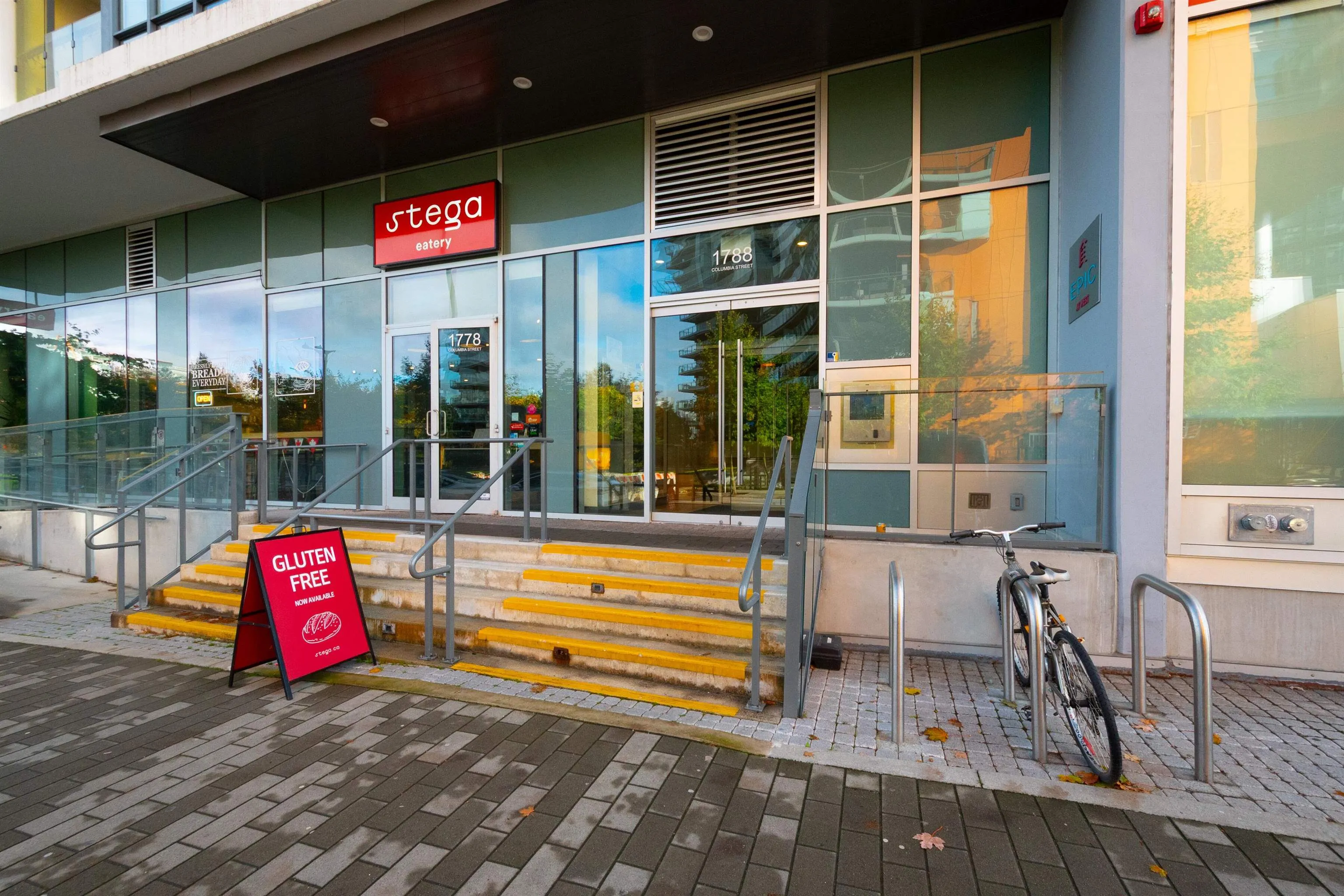 208 1788 Columbia Street