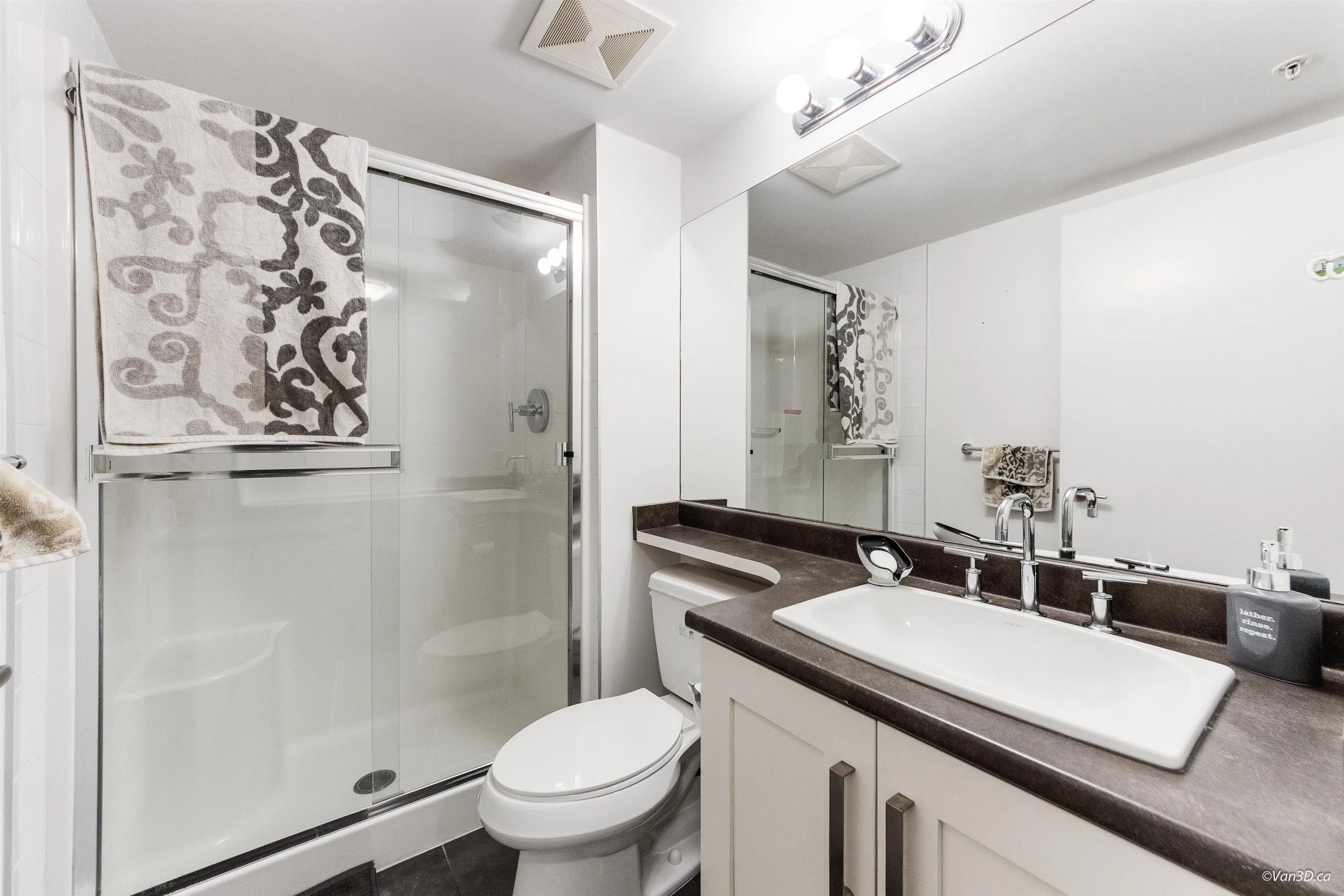 209 2133 Douglas Road