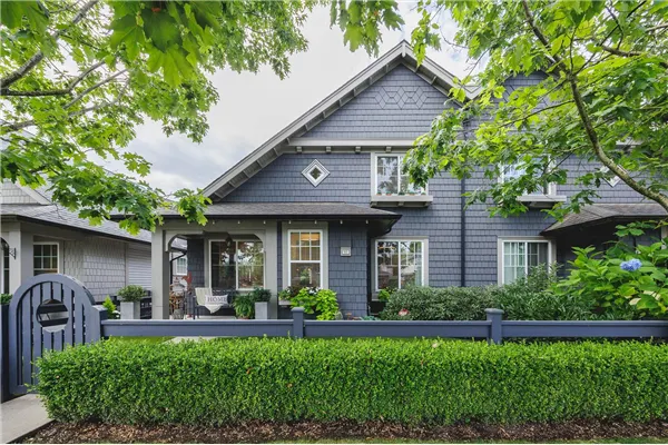 93 6450 187th Street