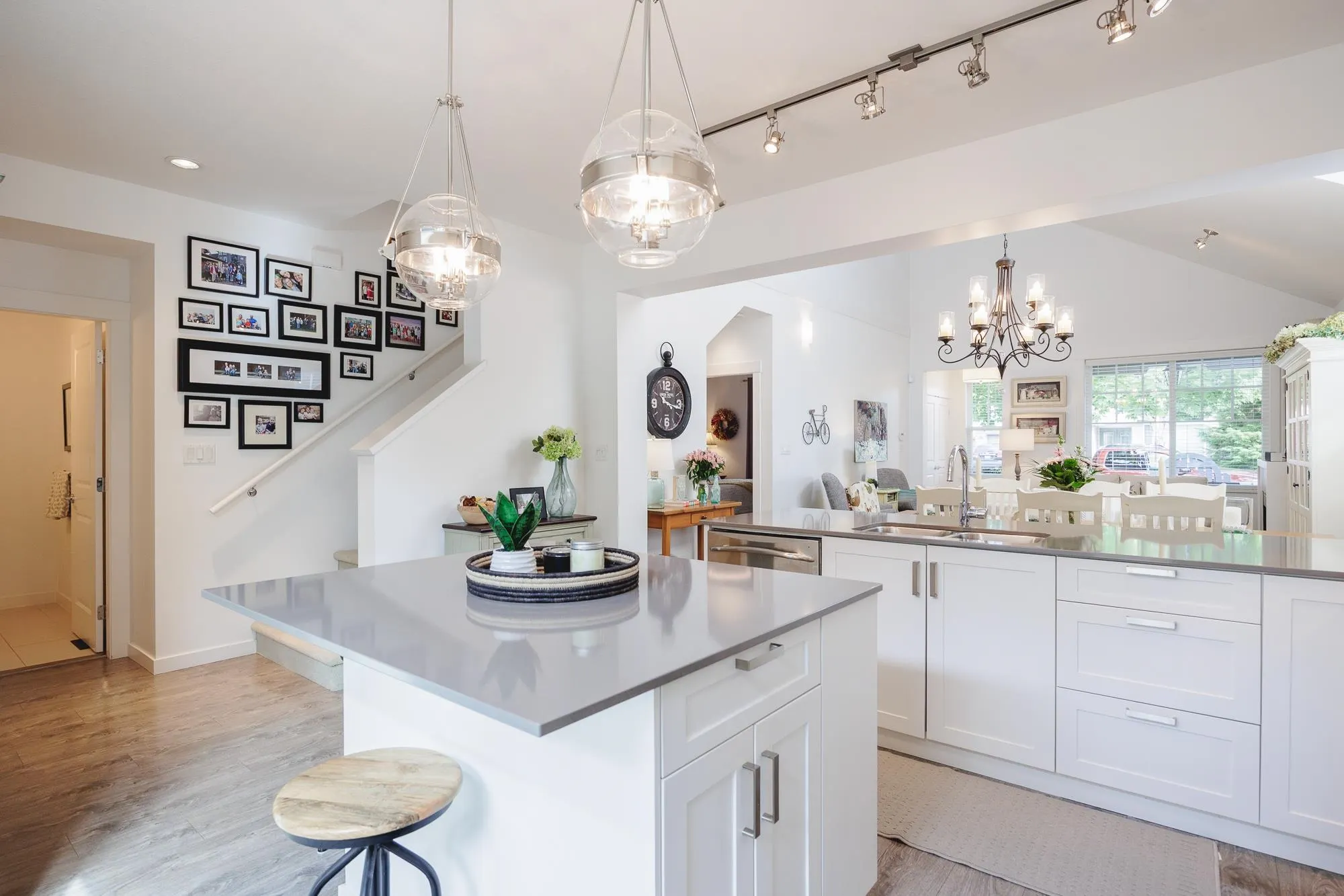 93 6450 187th Street