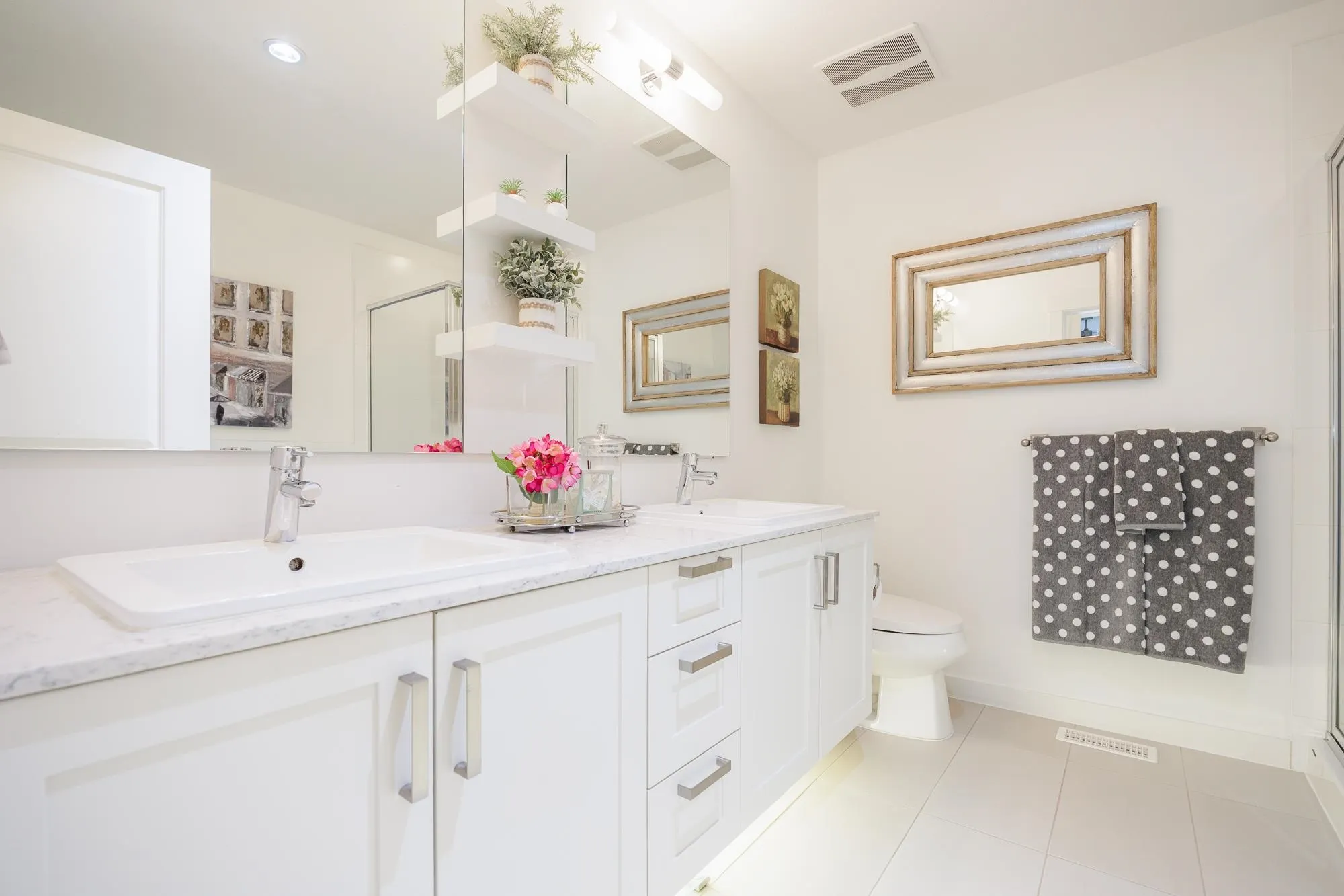 93 6450 187th Street