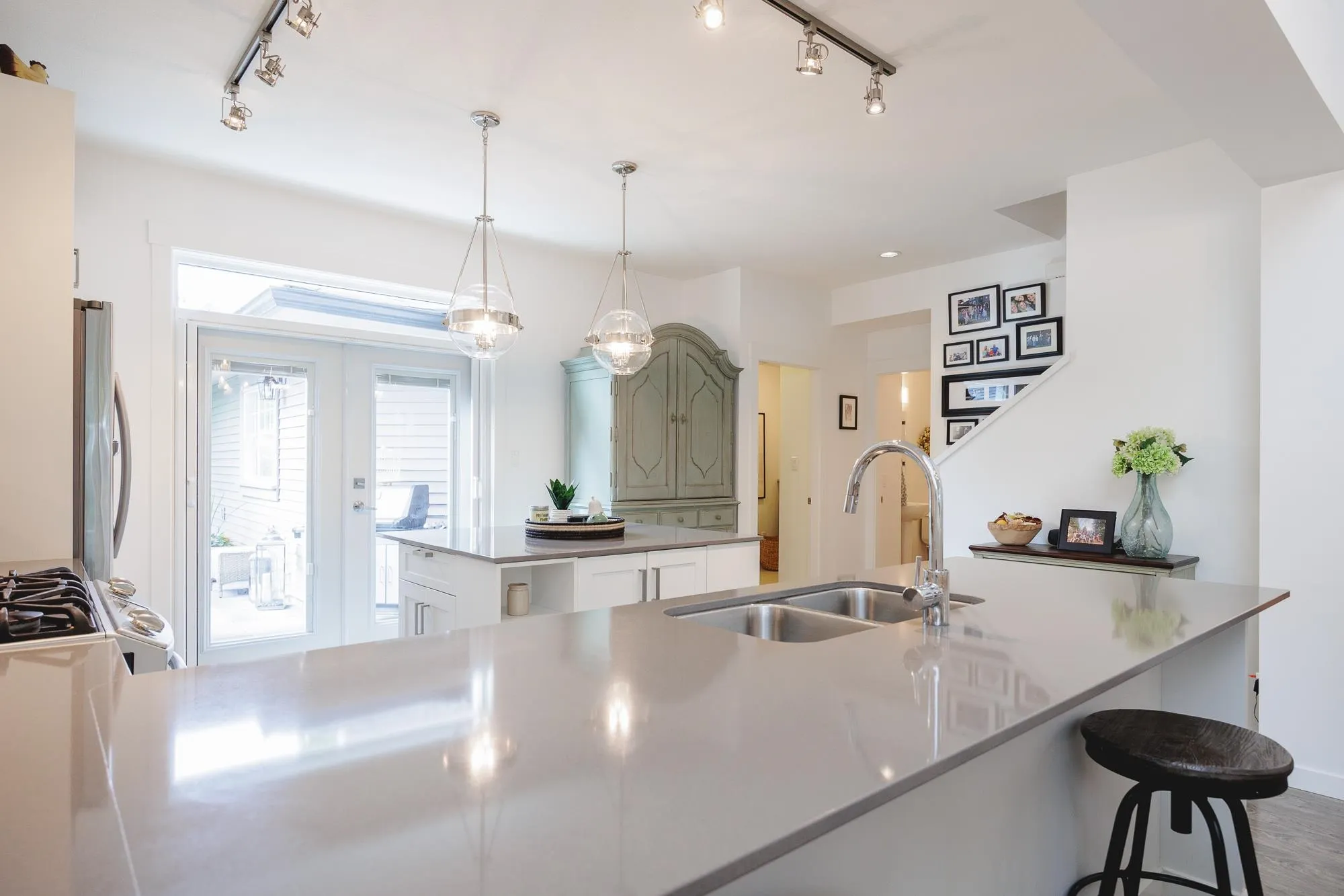 93 6450 187th Street