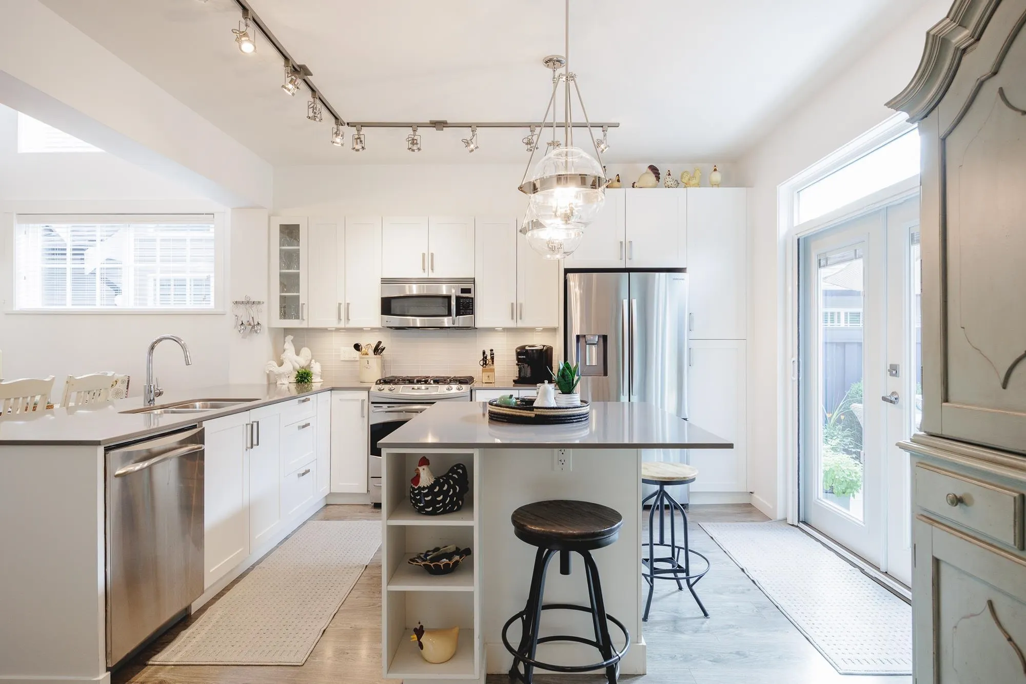 93 6450 187th Street