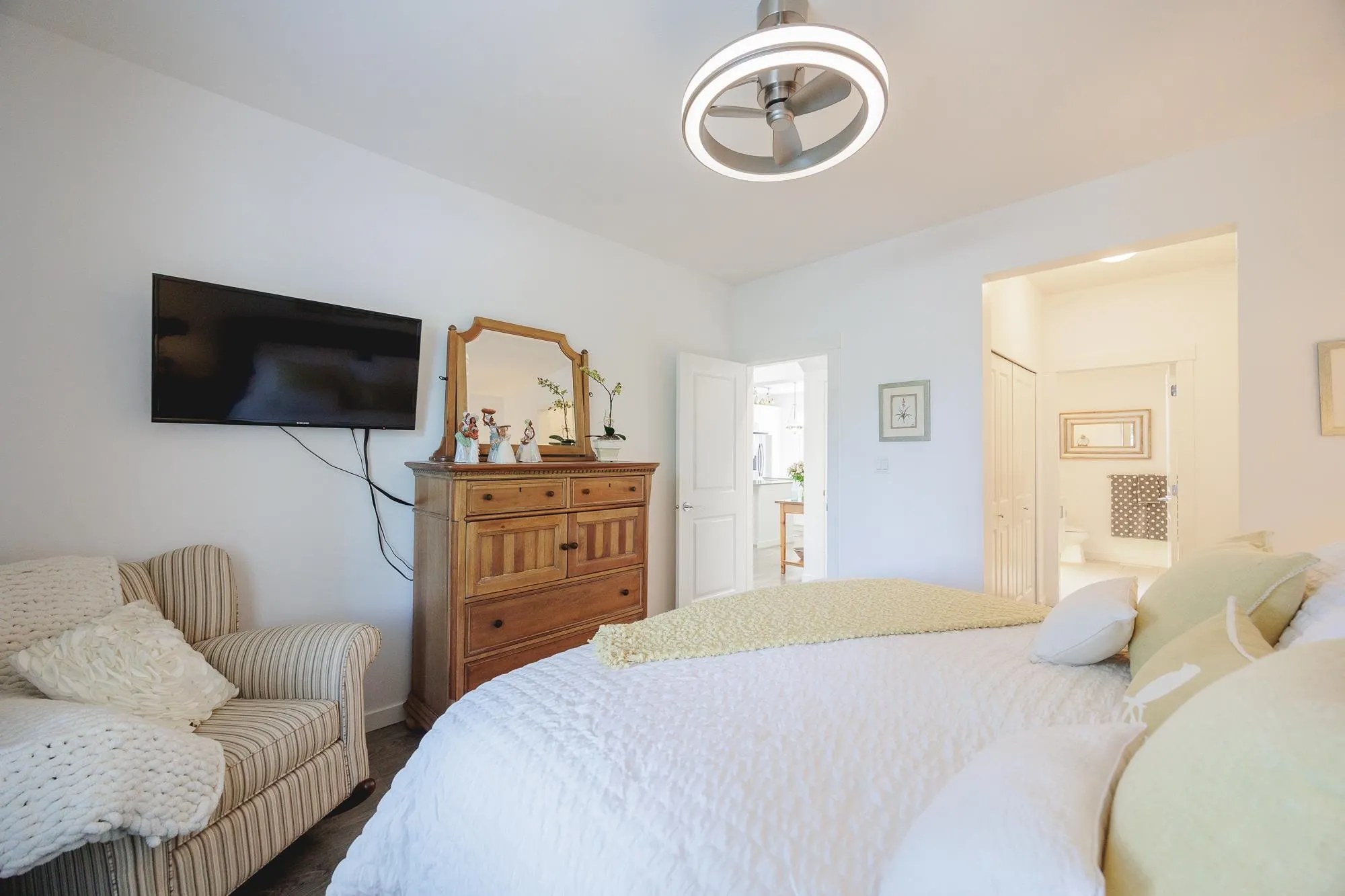 93 6450 187th Street