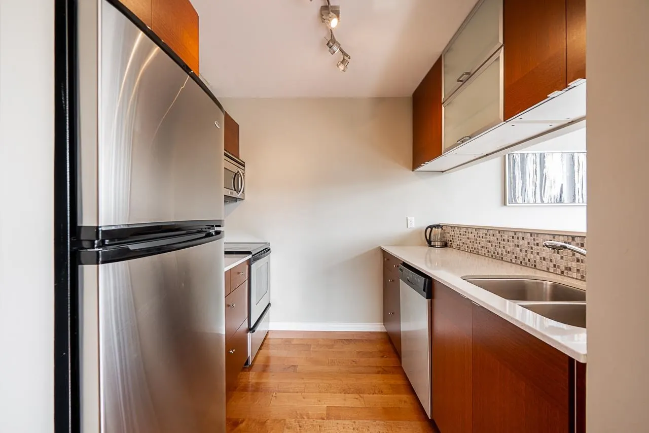 601 1510 W 1st Avenue