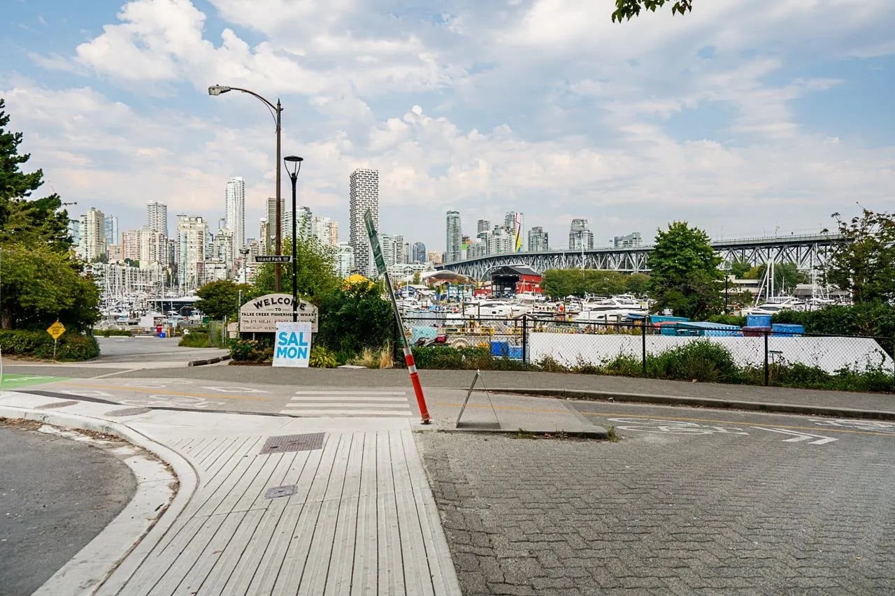 601 1510 W 1st Avenue