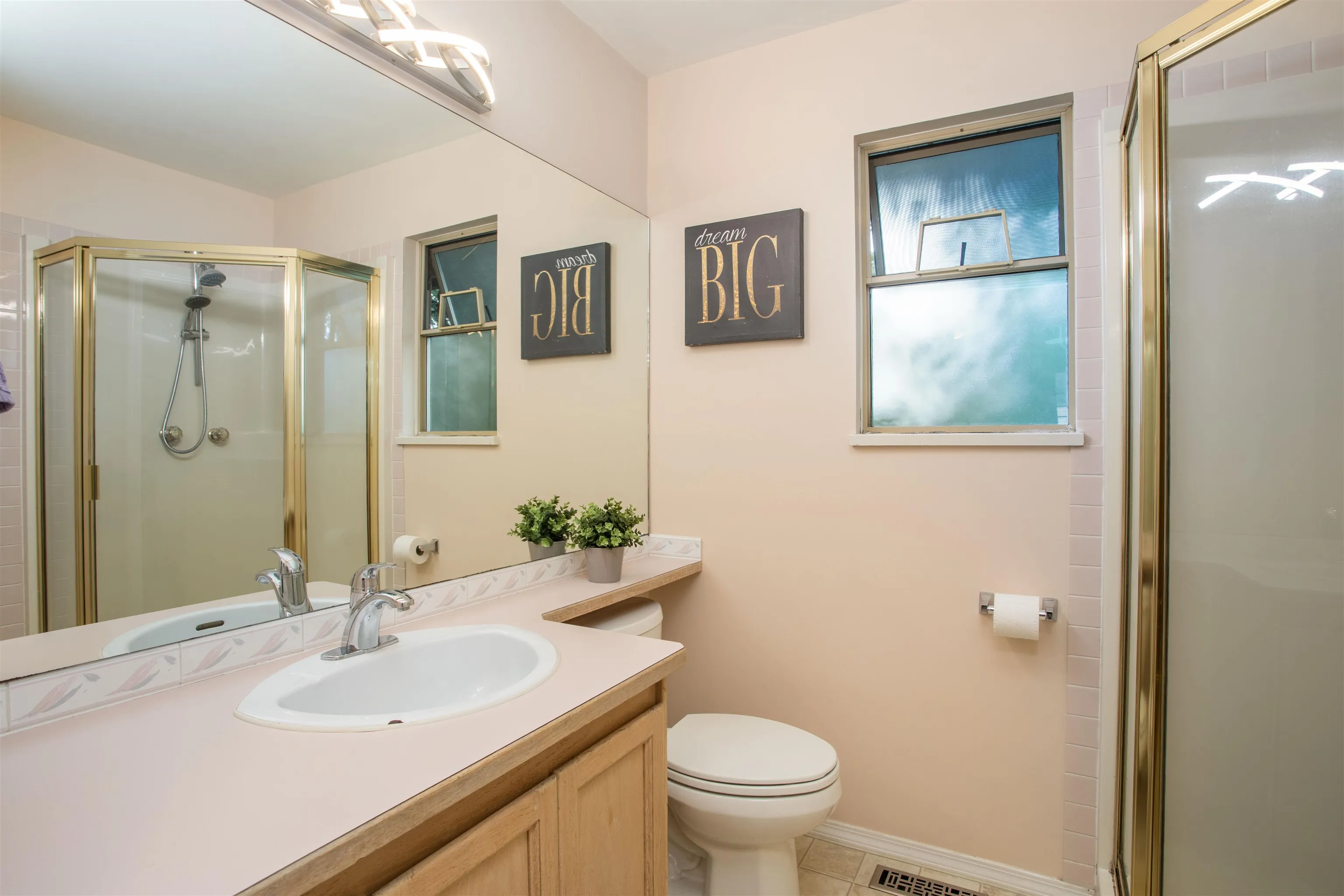 1005 Alderson Avenue