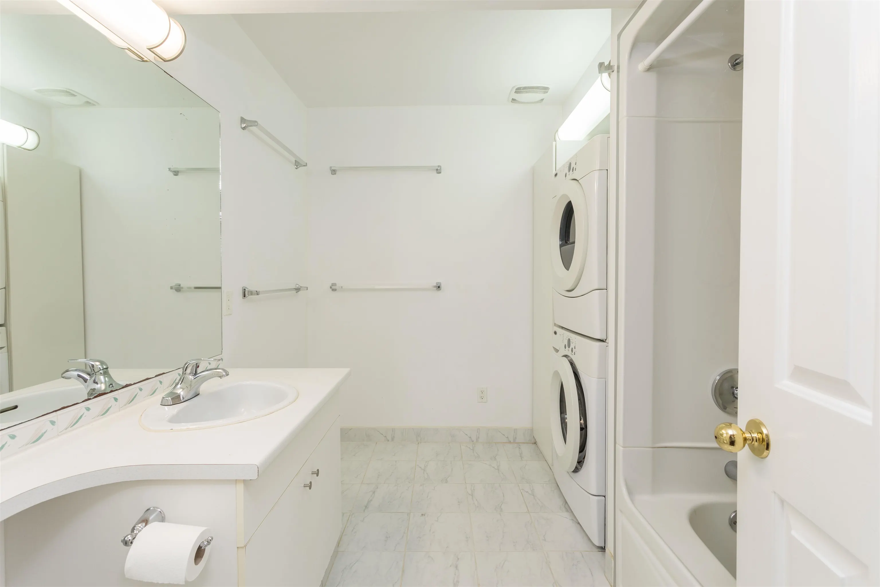 1005 Alderson Avenue