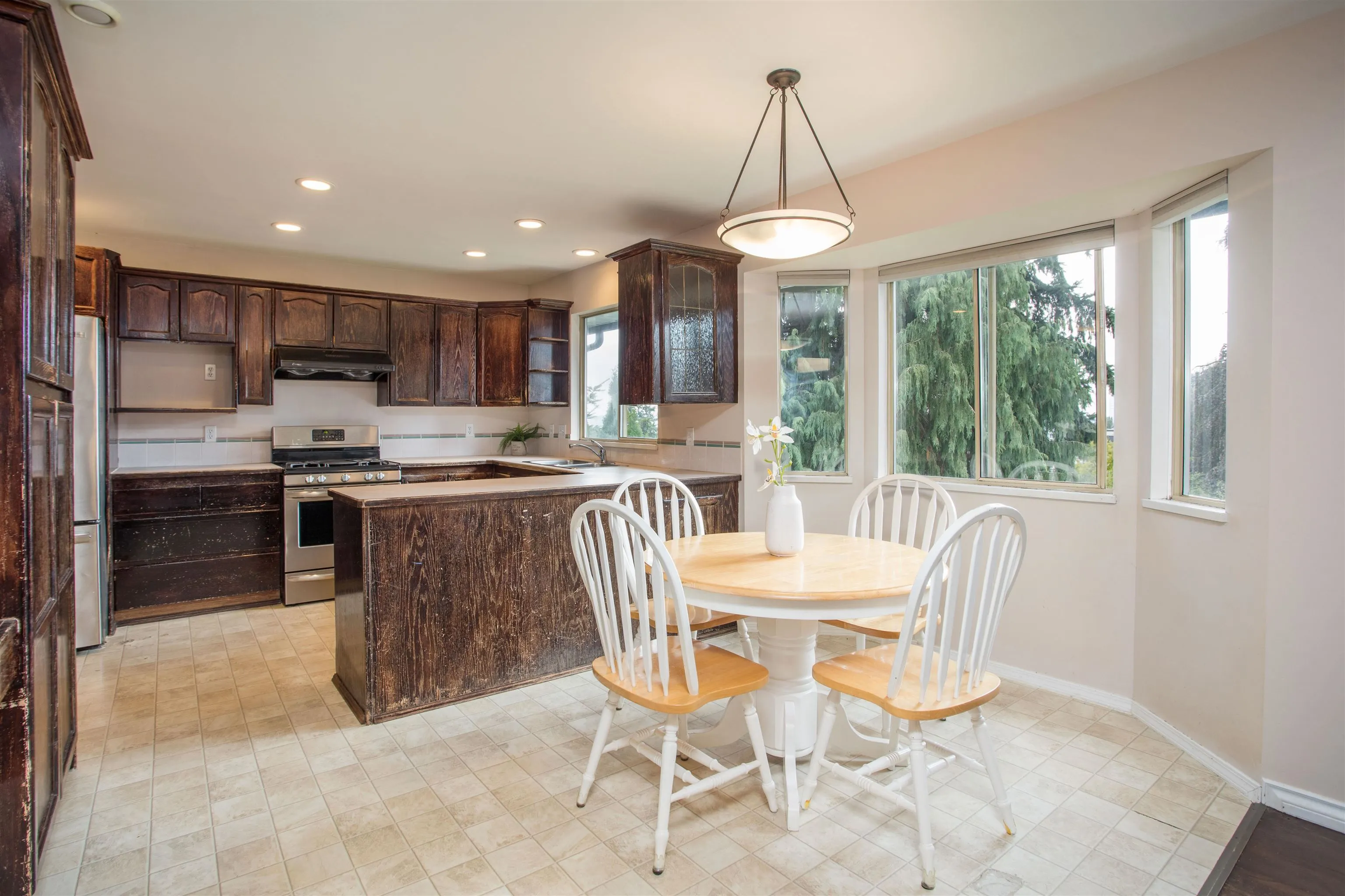 1005 Alderson Avenue