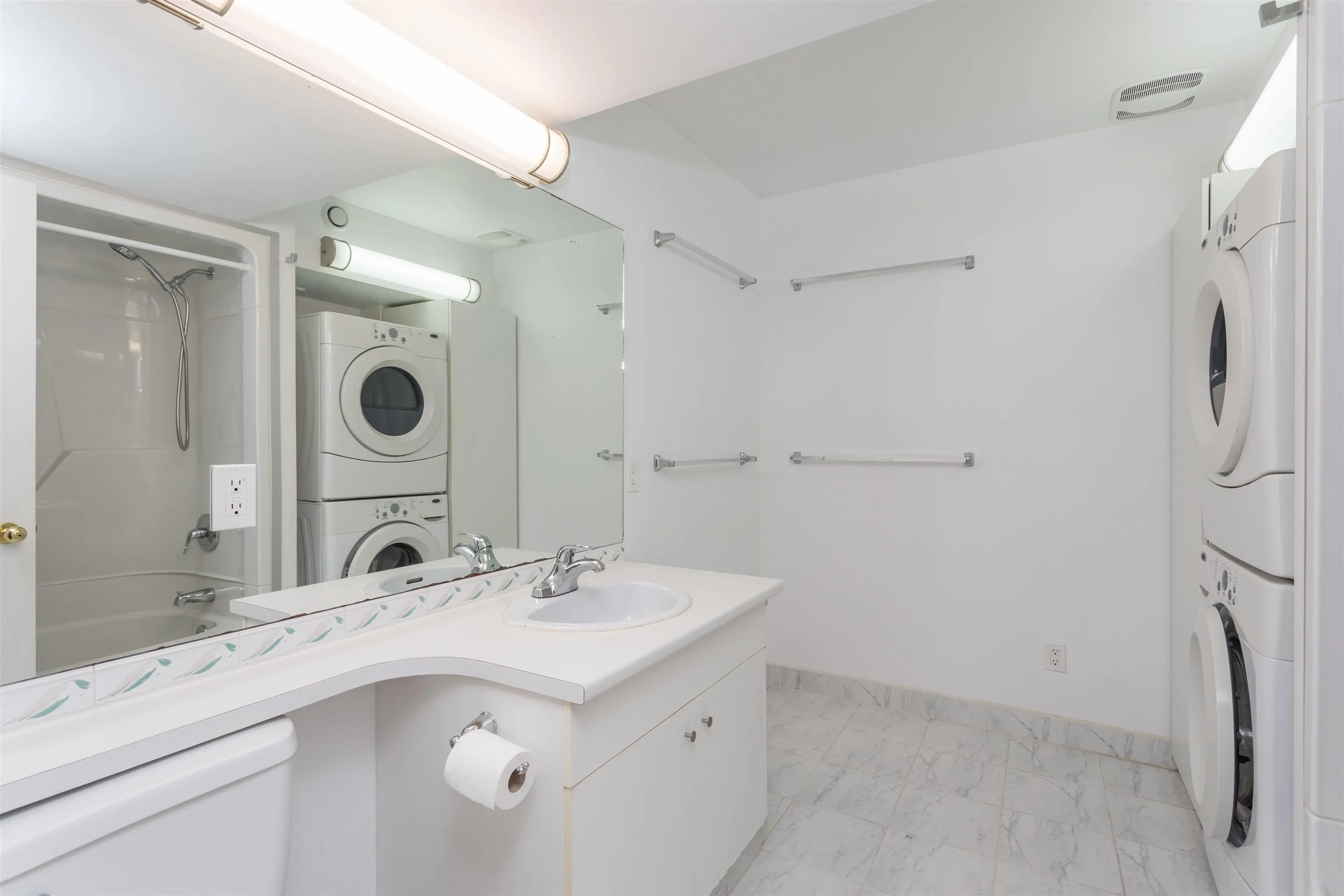 1005 Alderson Avenue