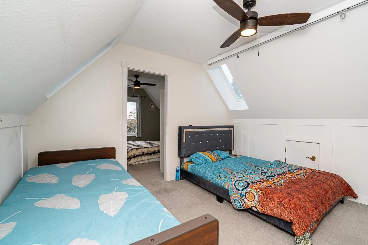 18661 56 Avenue Avenue