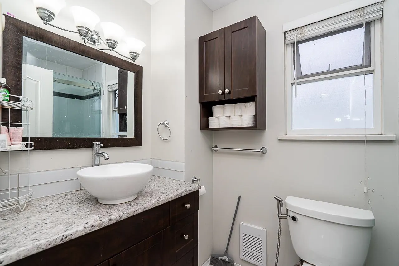 18661 56 Avenue Avenue