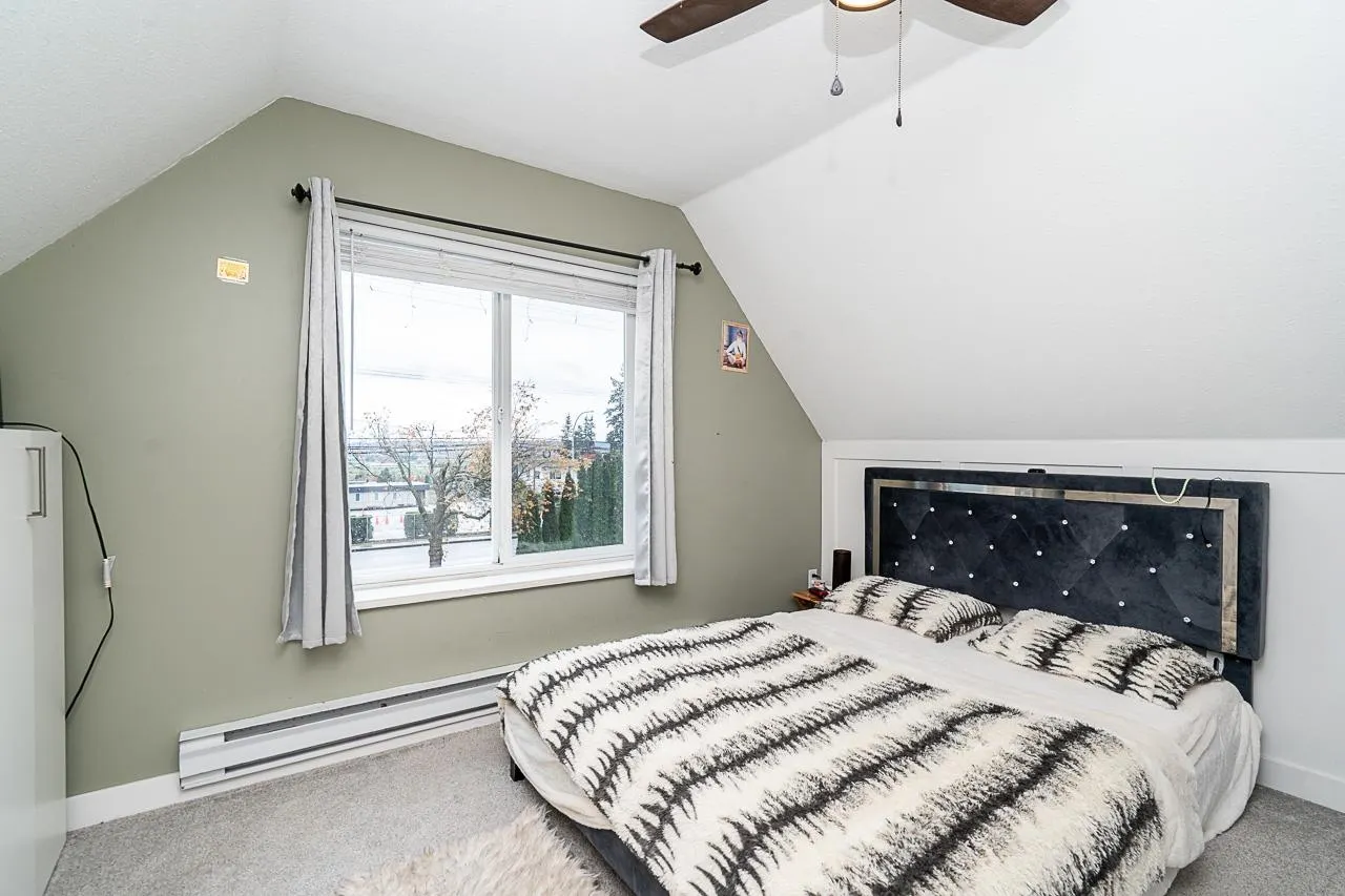 18661 56 Avenue Avenue