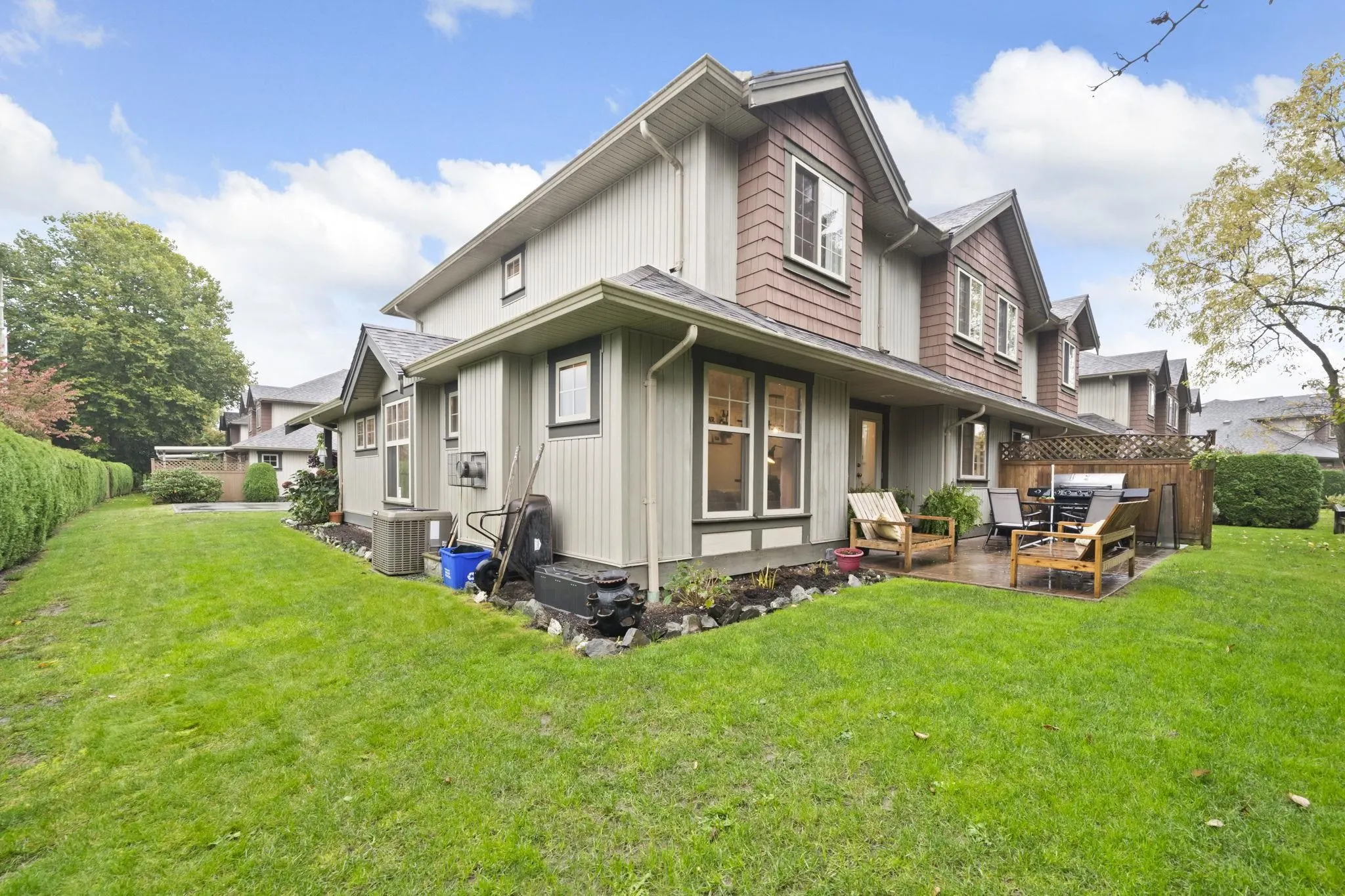 10 6887 Sheffield Way