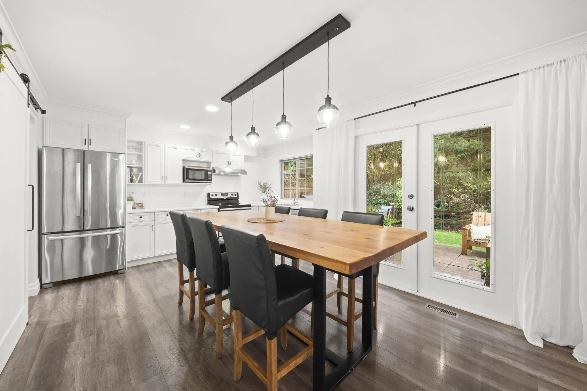 10 6887 Sheffield Way