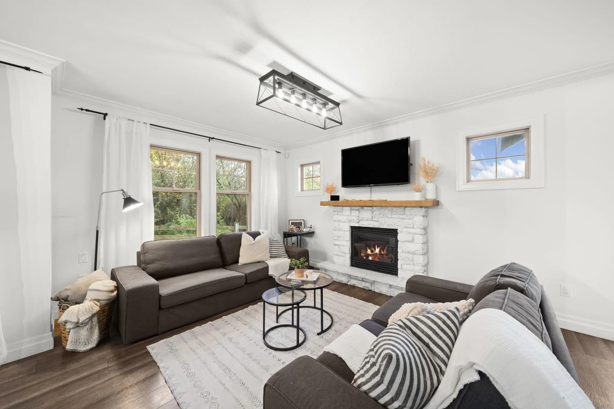 10 6887 Sheffield Way