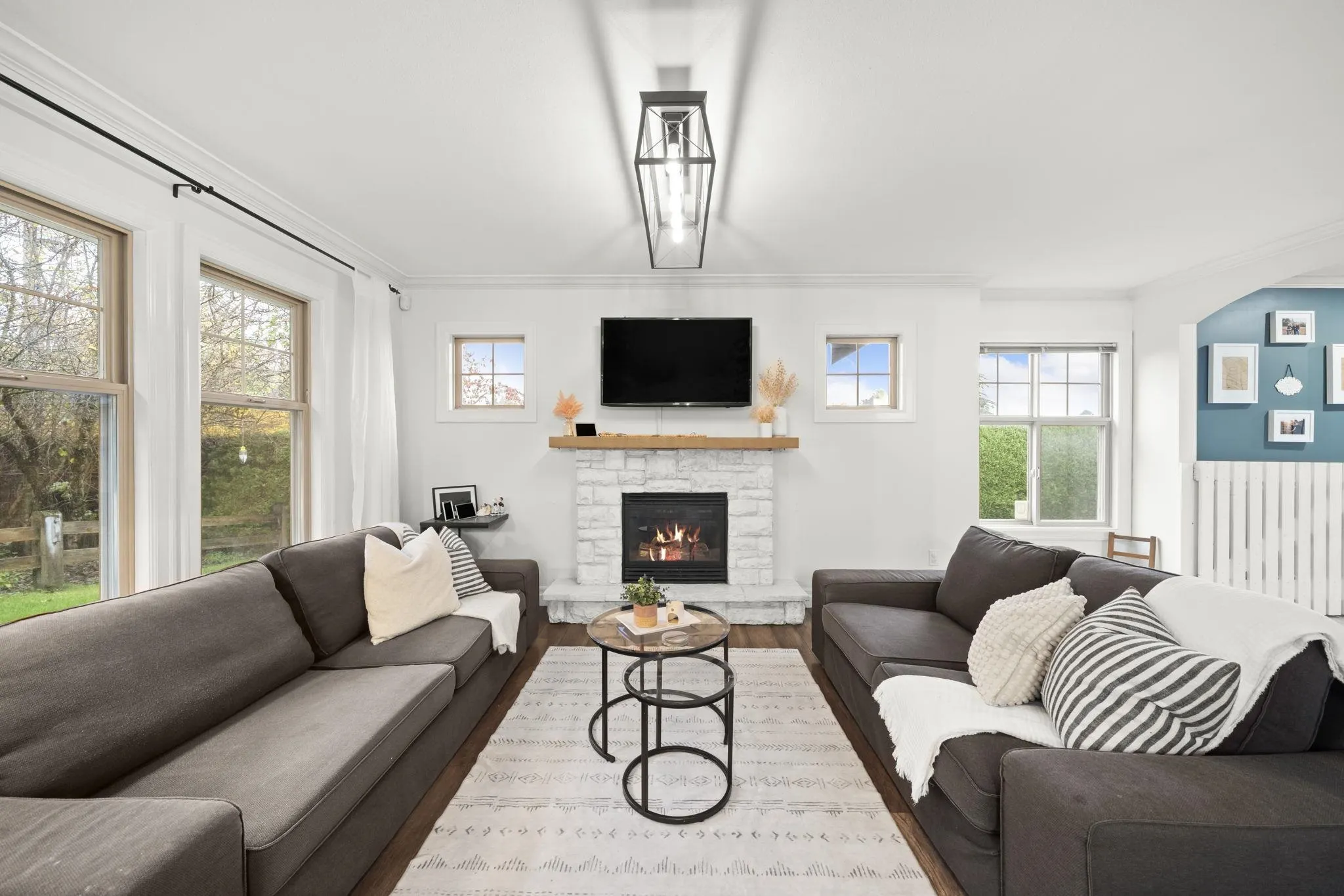 10 6887 Sheffield Way