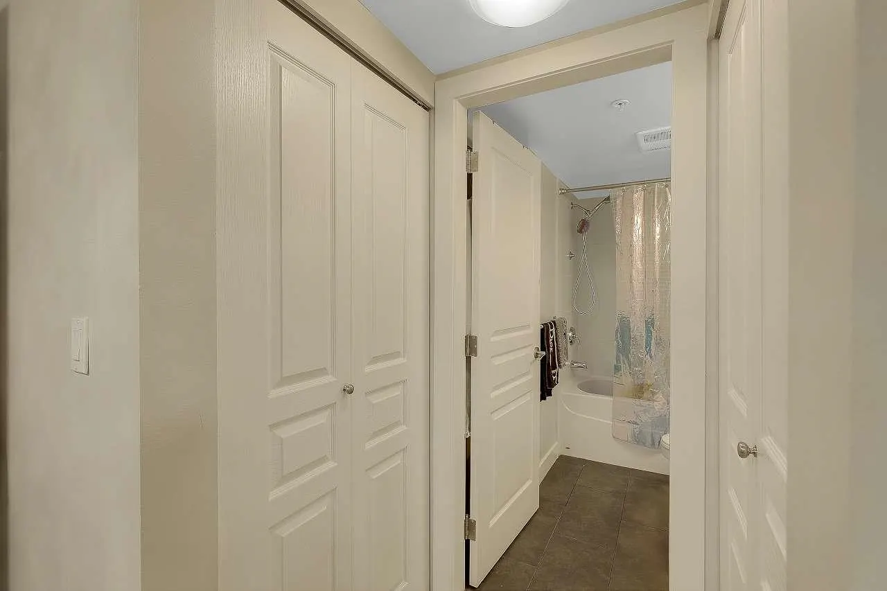 320 4550 S Fraser Street