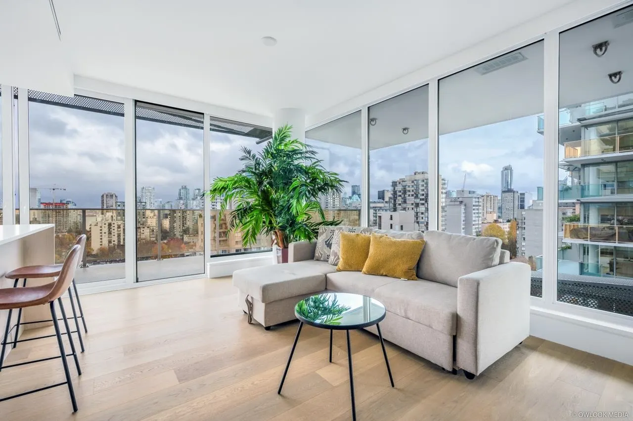 1504 1180 Broughton Street