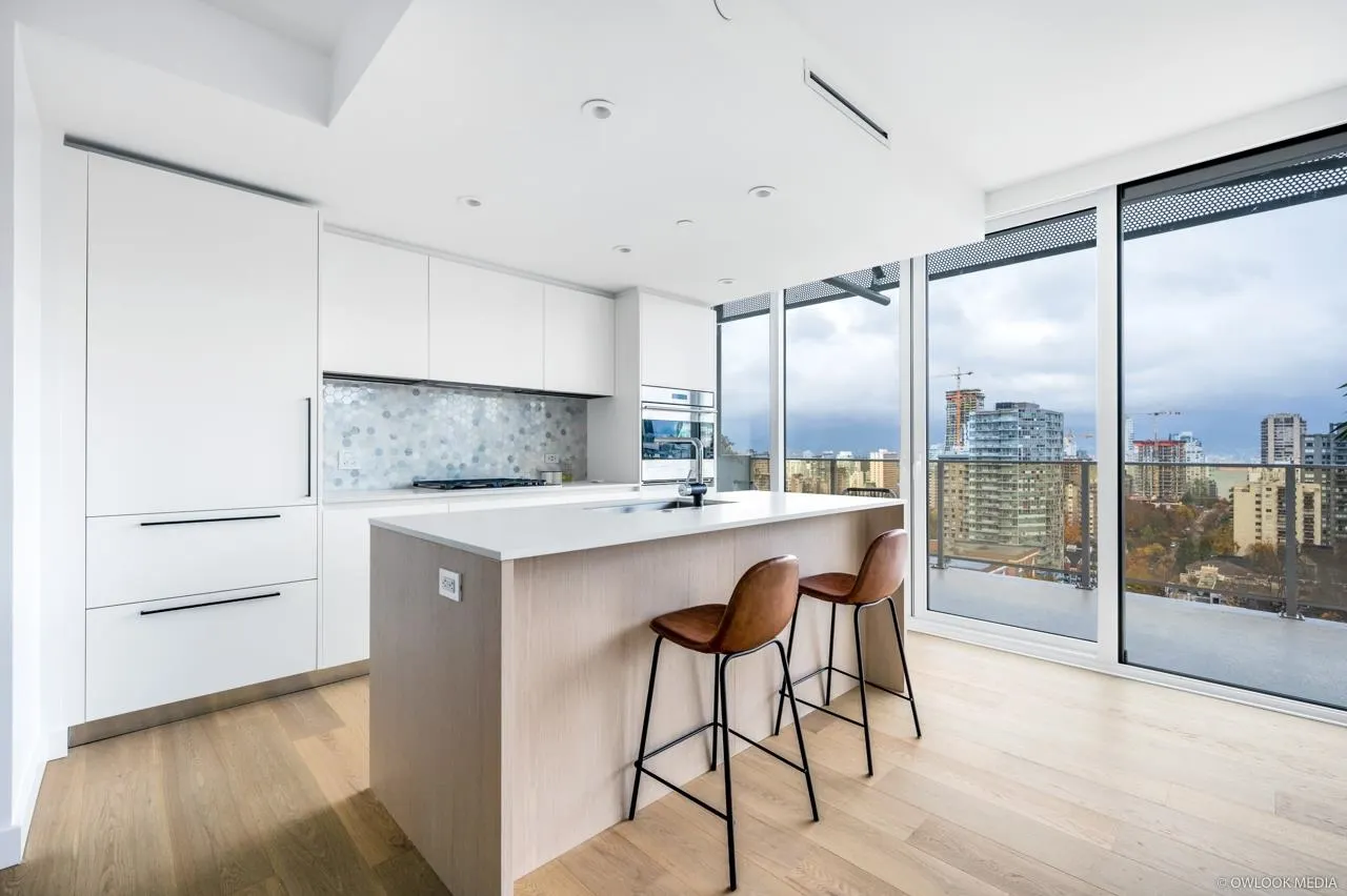 1504 1180 Broughton Street