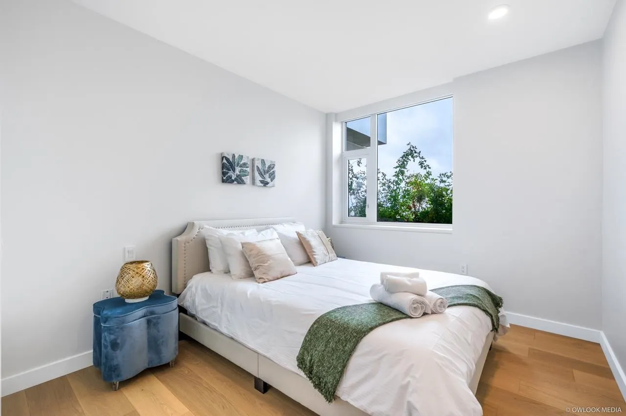 1504 1180 Broughton Street