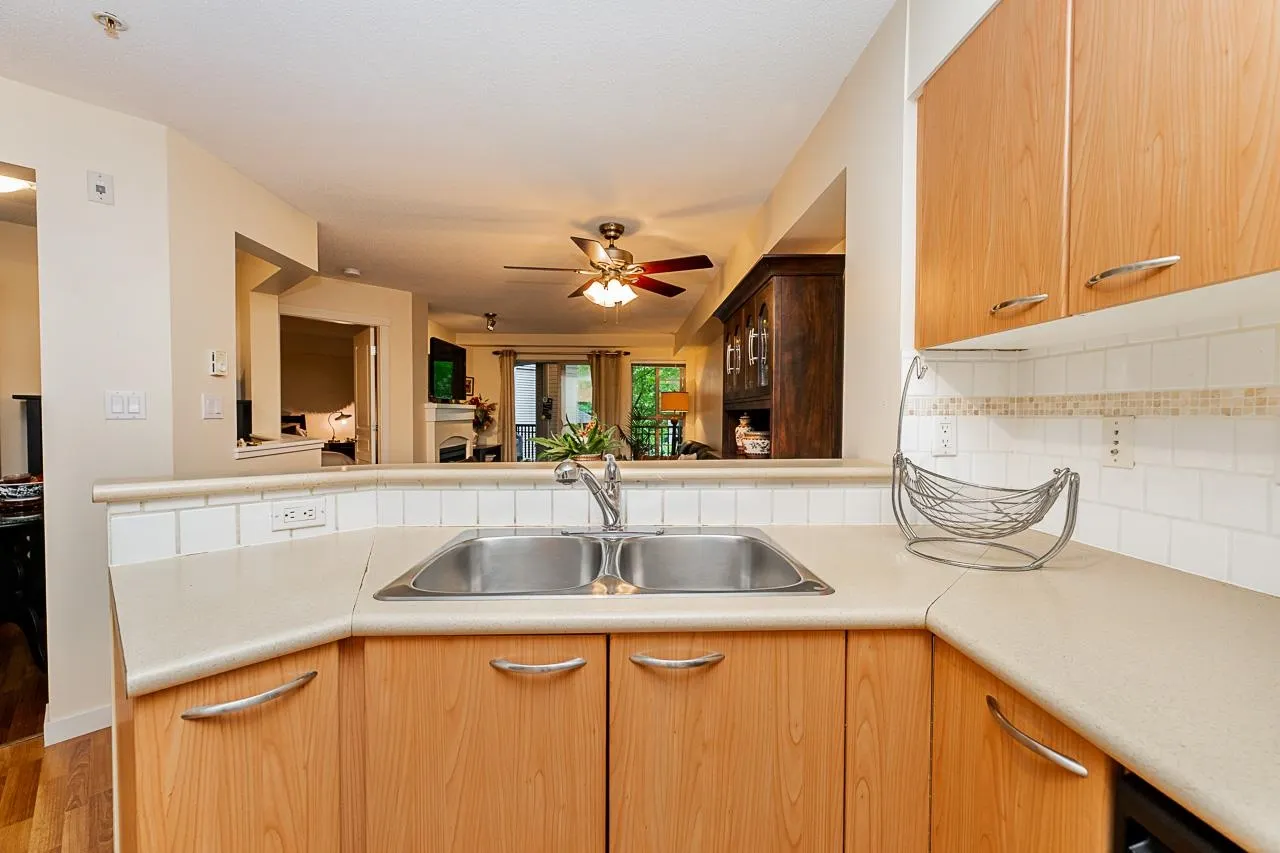 206 2958 Silver Springs Boulevard