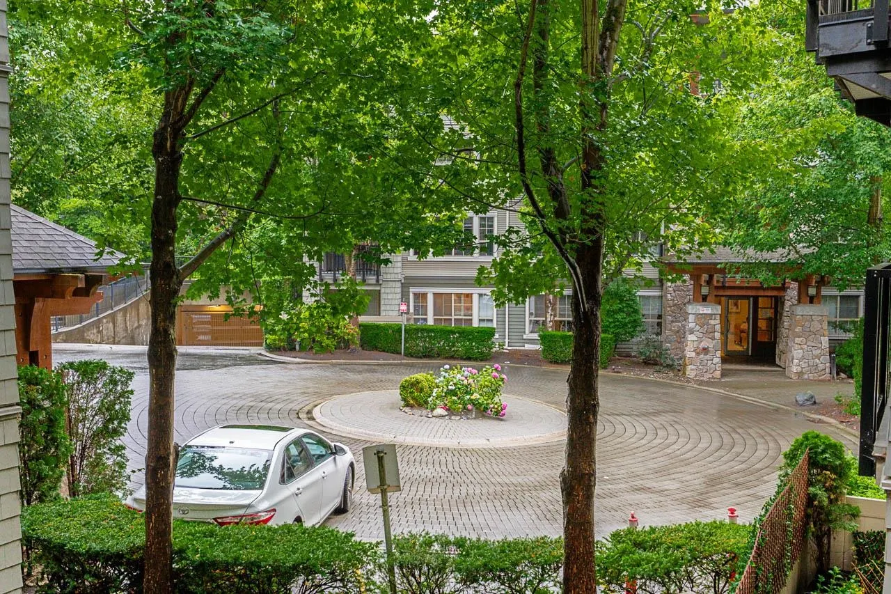 206 2958 Silver Springs Boulevard