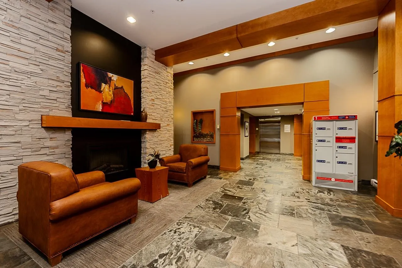 206 2958 Silver Springs Boulevard