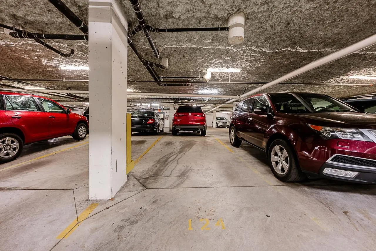 206 2958 Silver Springs Boulevard