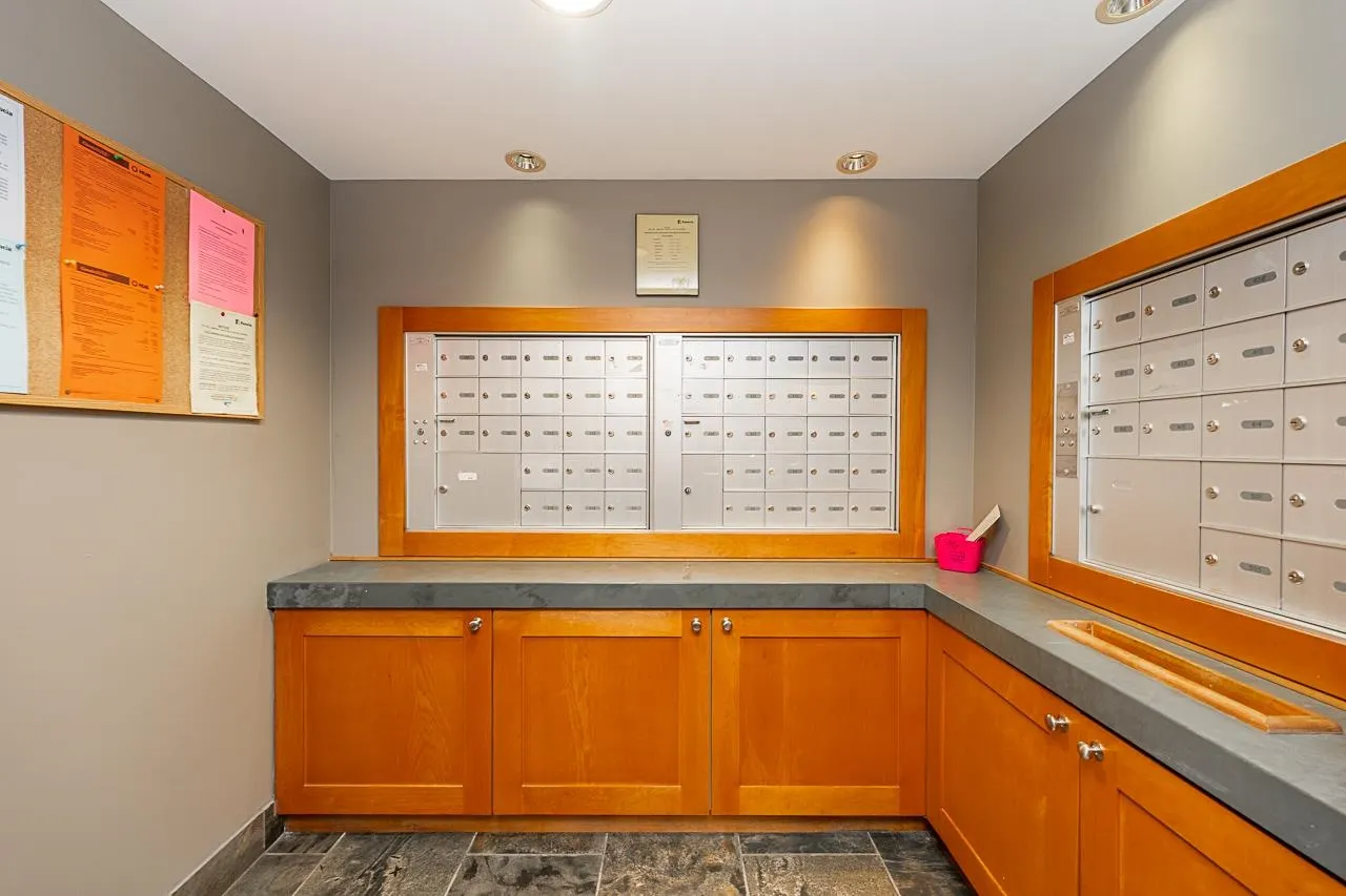 206 2958 Silver Springs Boulevard