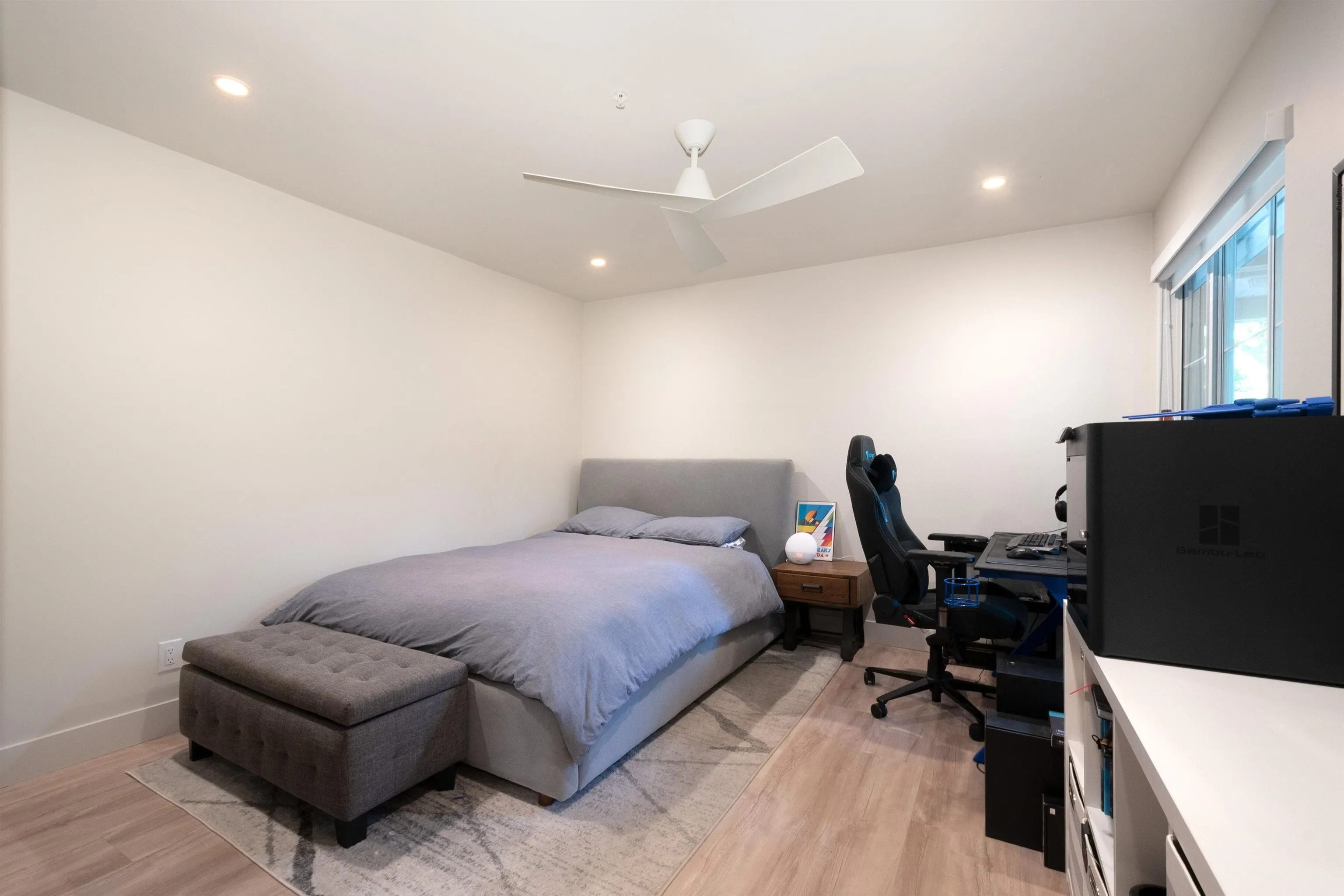 403 1050 Bowron Court