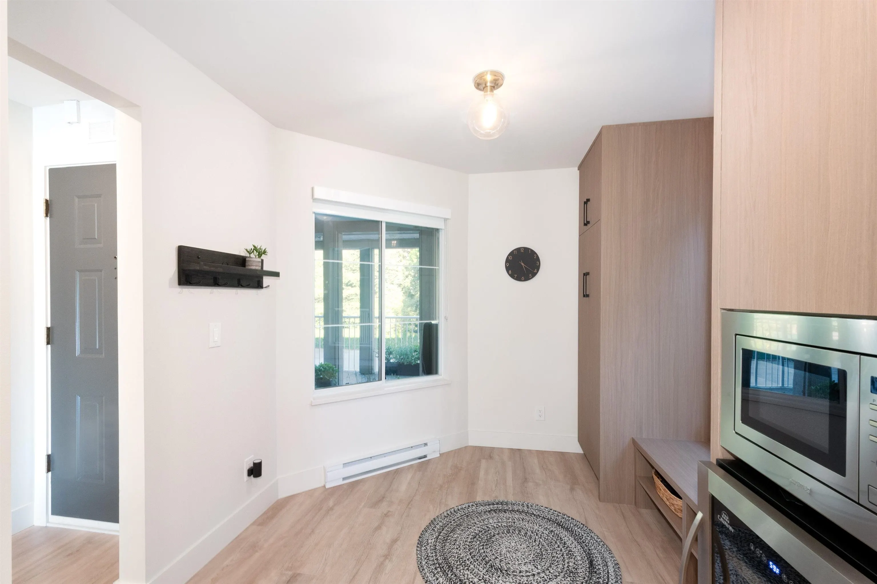 403 1050 Bowron Court