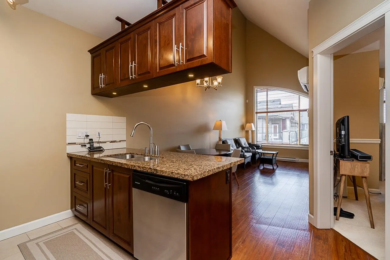 581 8288 207a Street