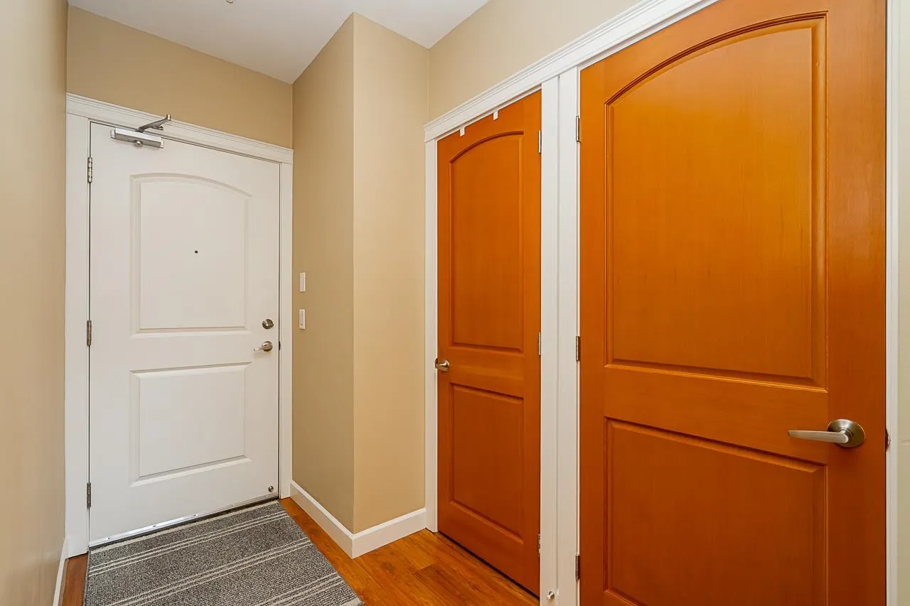 581 8288 207a Street