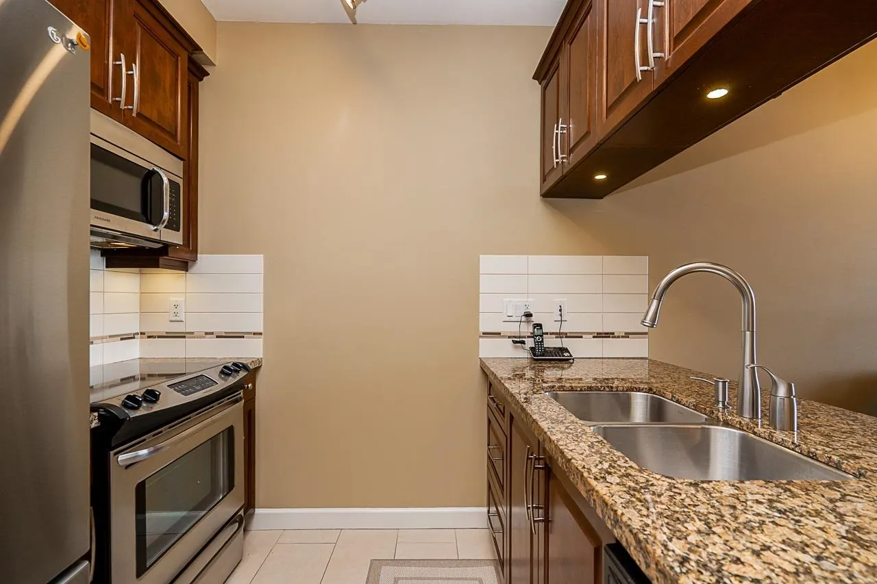 581 8288 207a Street