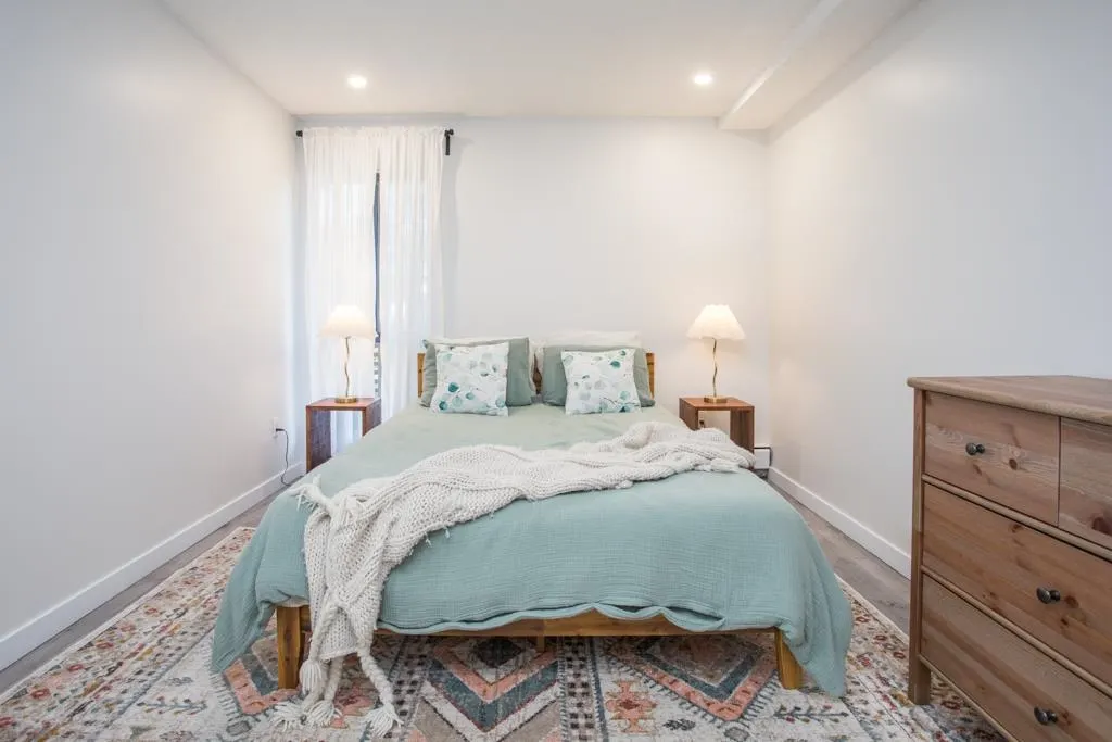 309 7151 Edmonds Street