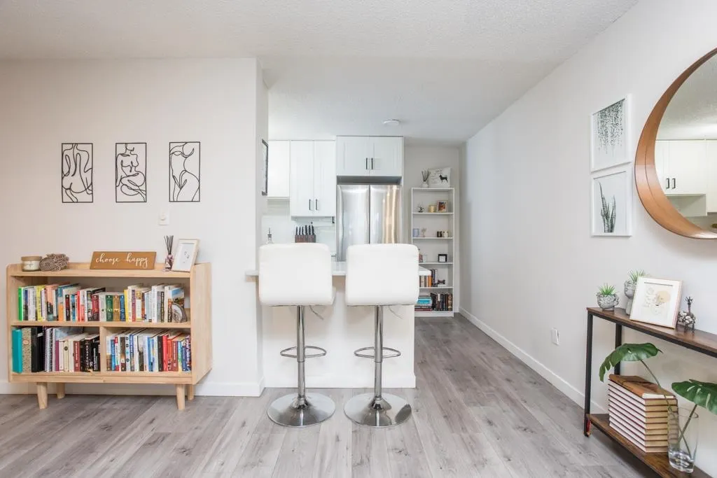 309 7151 Edmonds Street