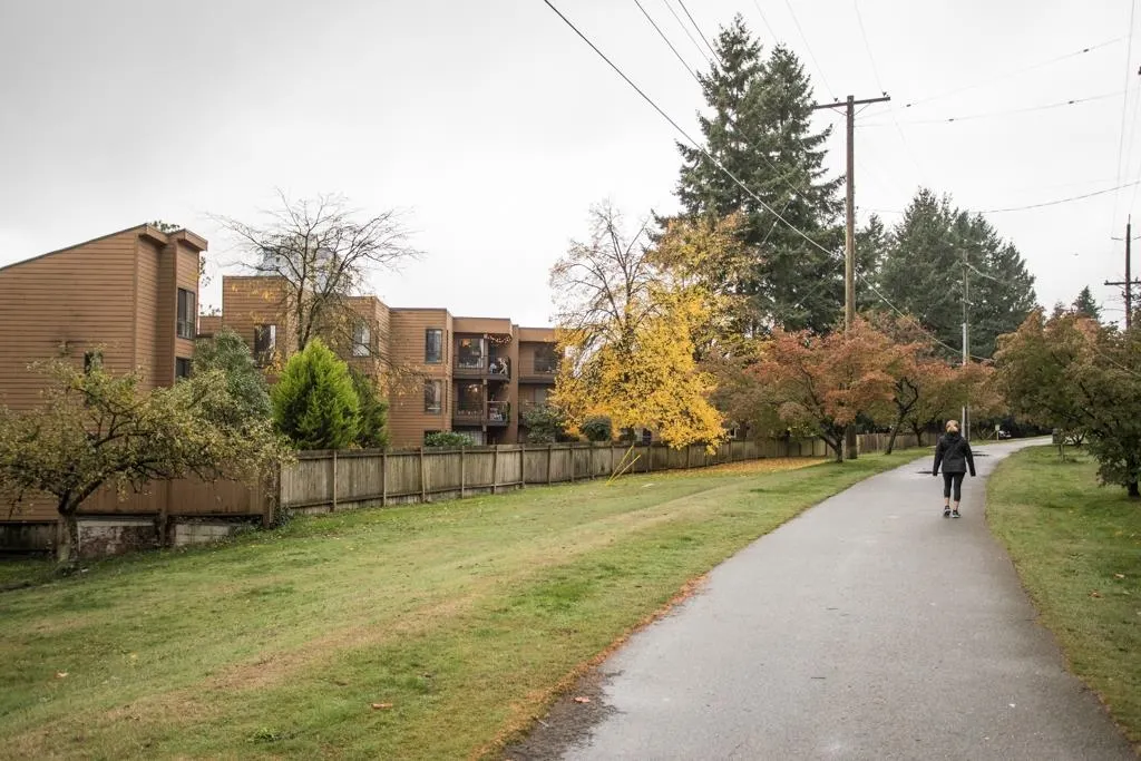 309 7151 Edmonds Street