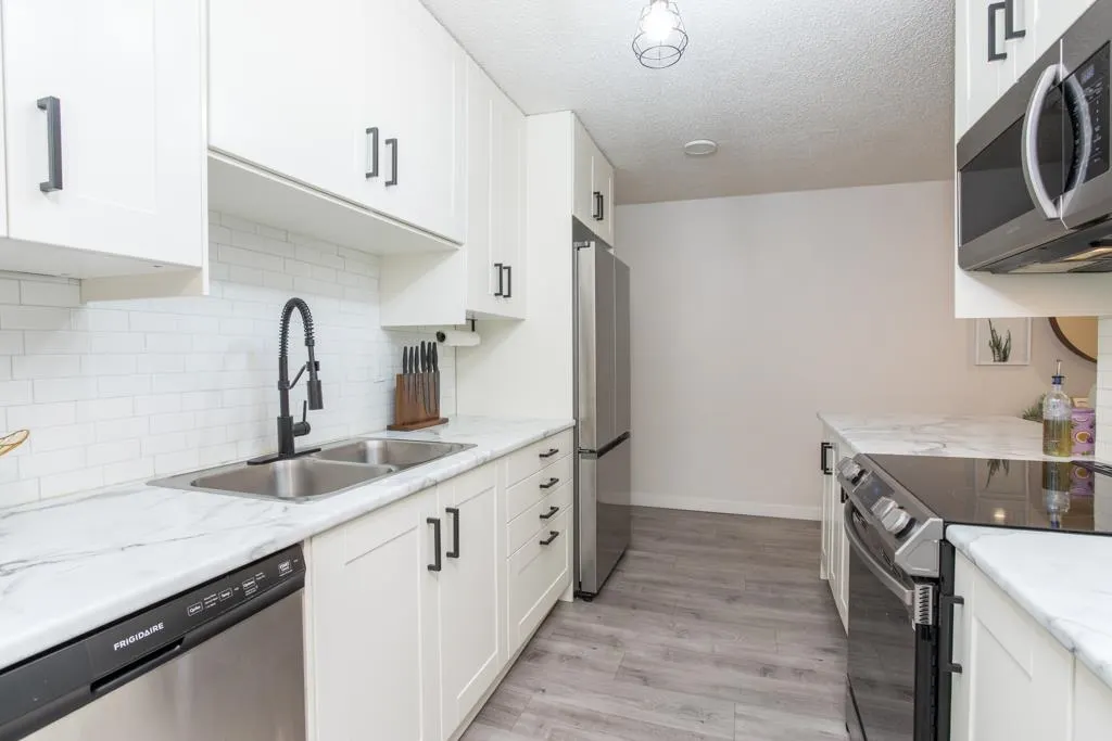 309 7151 Edmonds Street