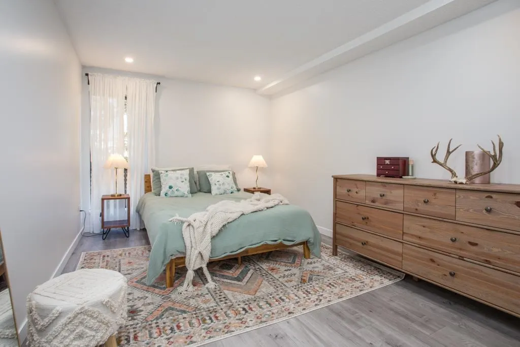 309 7151 Edmonds Street