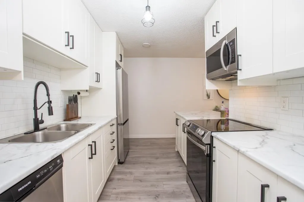 309 7151 Edmonds Street