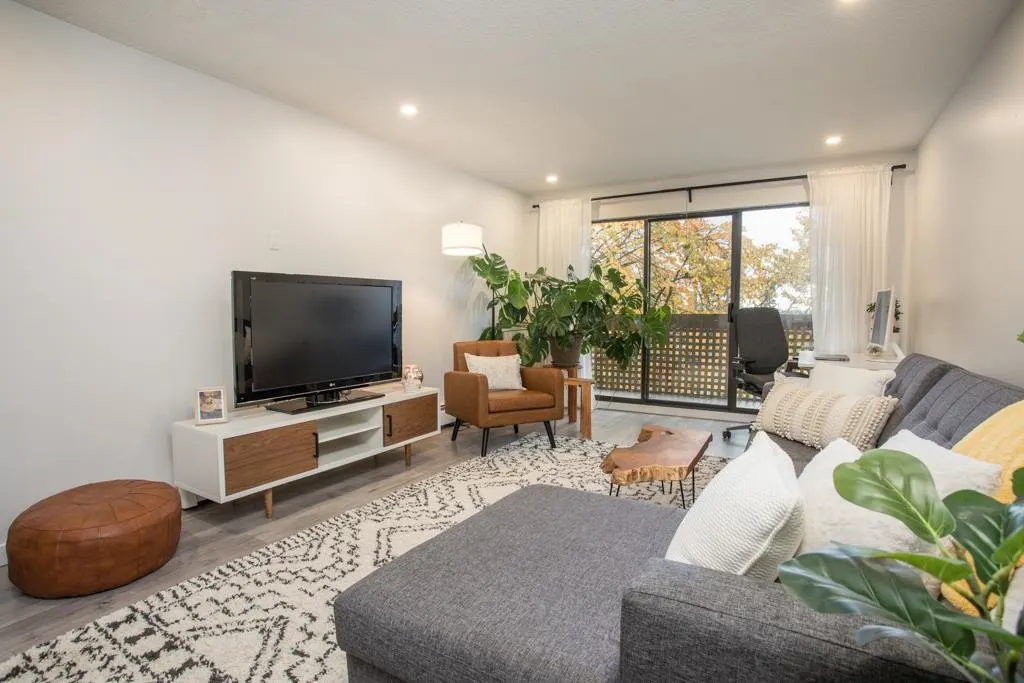 309 7151 Edmonds Street